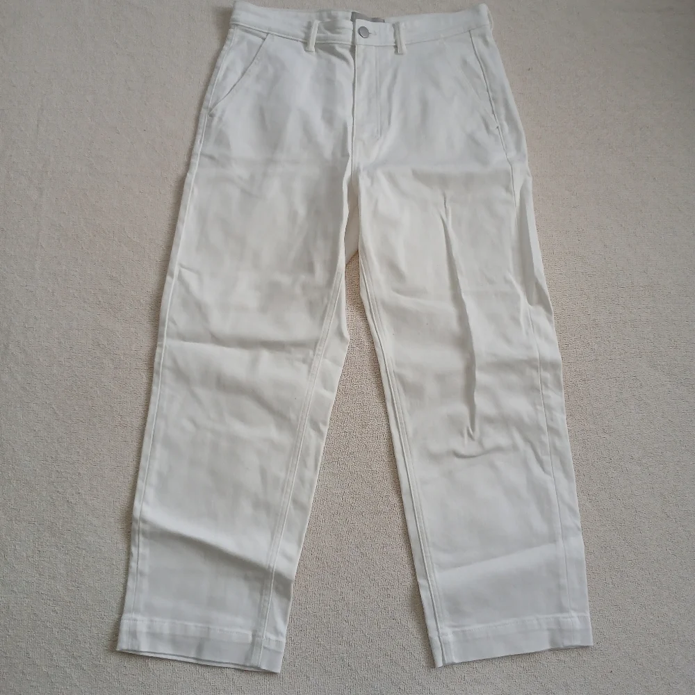 everlane ♡ straight leg crop white jeans 12 resort minimal quiet luxury coastal